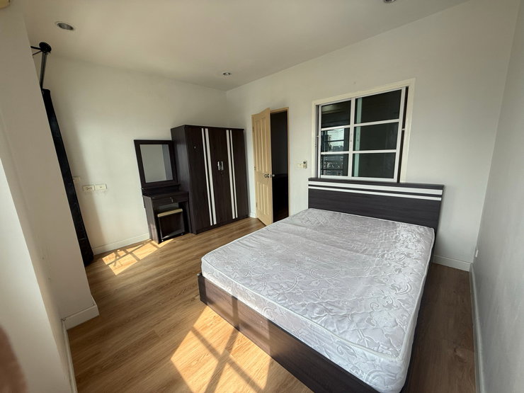 picture 🌈MRT Huai Khwang/Pracha Uthit 6 🏦Condo for rent next to MRT Huai Khwang, only 1.2 kilometers, 16 minutes walk 🎉 - 4/11
