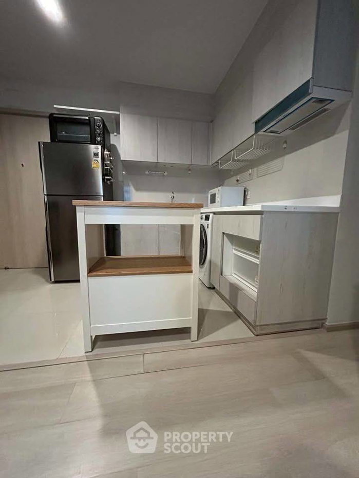 picture 2-BR Condo at Life One Wireless near BTS Phloen Chit (ID 3325813) - 3/13