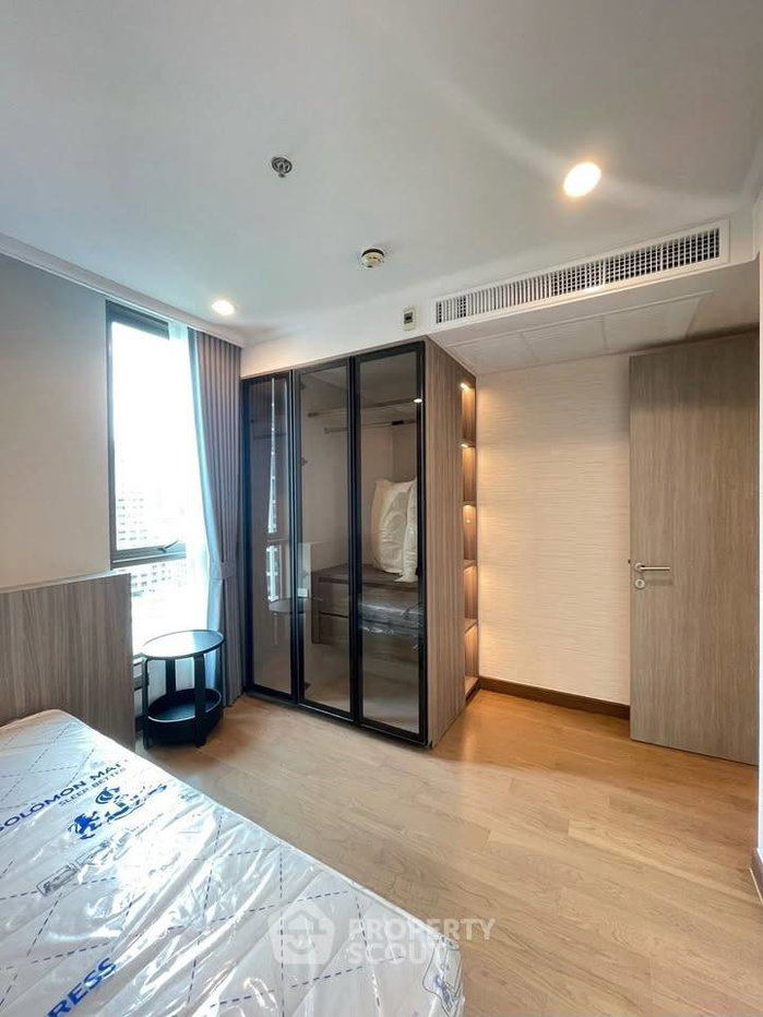 picture 15th-Floor 2-BR At Supalai Oriental Sukhumvit 39, MRT Phetchaburi (ID 3325753) - 8/12
