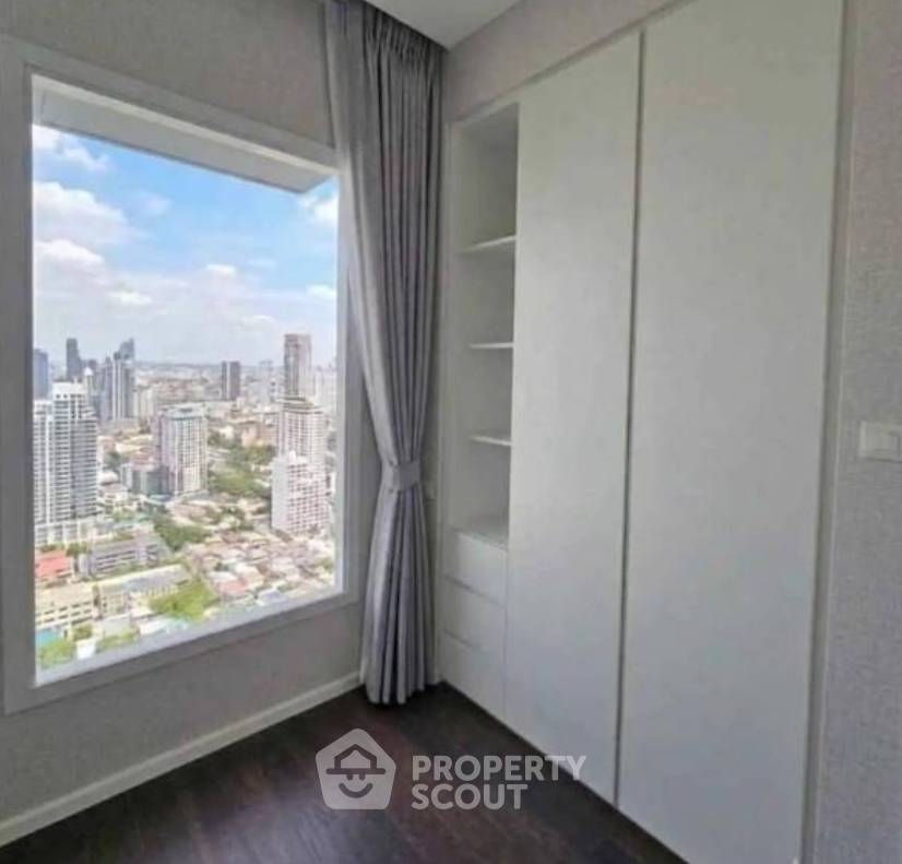 รูป ห้อง 2 ห้องนอน ชั้น 32 The Saint Residences เดิน 100 ม. ถึง MRT พหลโยธิน (ID 3134387) - รูปที่ 2/4