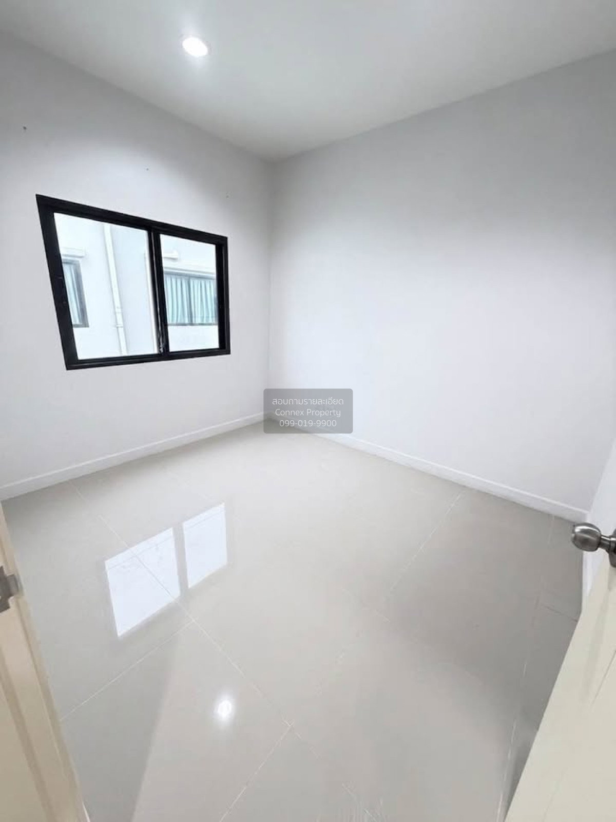 4-bed townhouse for sale, 123 sqm, 19 sq wah, Mono Ekkachai-Rama 2