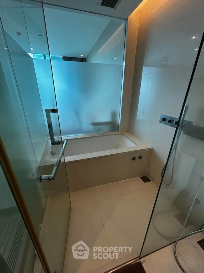 รูป คอนโด 1 ห้องนอน The Room Sukhumvit 21 ใกล้ MRT สุขุมวิท (ID 3325534) - รูปที่ 8/9