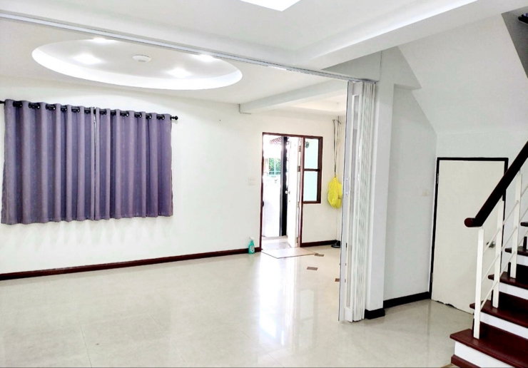 รูป !ดูบ้านผ่าน Video Call ได้ ทาวน์โฮม 3 ชั้น หมู่บ้าน ศุภาลัย วิลล์ สุขุมวิท – ศรีนครินทร์ ซอยแบริ่ง 58 / ศรีด่าน 3 - รูปที่ 2/11