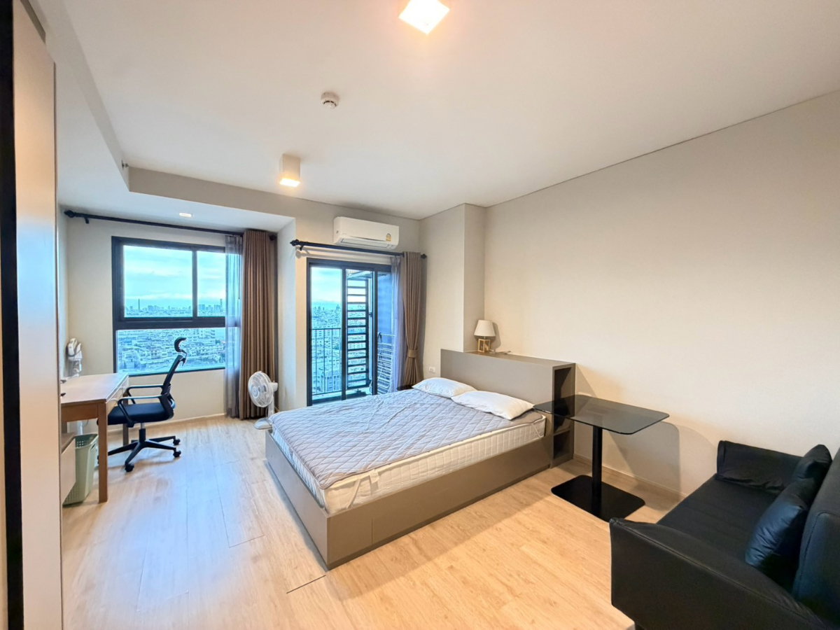 รูป ปล่อยเช่า✨คอนโดใกล้ BTS วงเวียนใหญ่ | IDEO Sathorn–Wongwian Yai | ห้อง Studio เฟอร์นิเจอร์ครบพร้อมอยู่ , รายล้อมด้วยสถานศึกษา ใกล้ ICONSIAM - รูปที่ 2/8