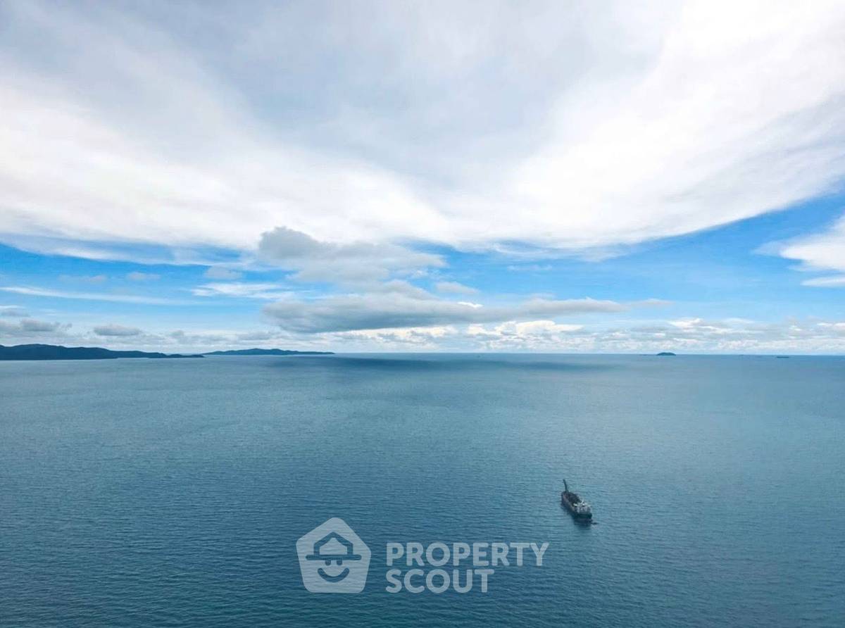 รูป คอนโด 3-ห้องนอน ที่ รีเฟล็คชั่น จอมเทียน บีช พัทยา ใกล้ เมืองพัทยา (ID 3326445) - รูปที่ 16/16