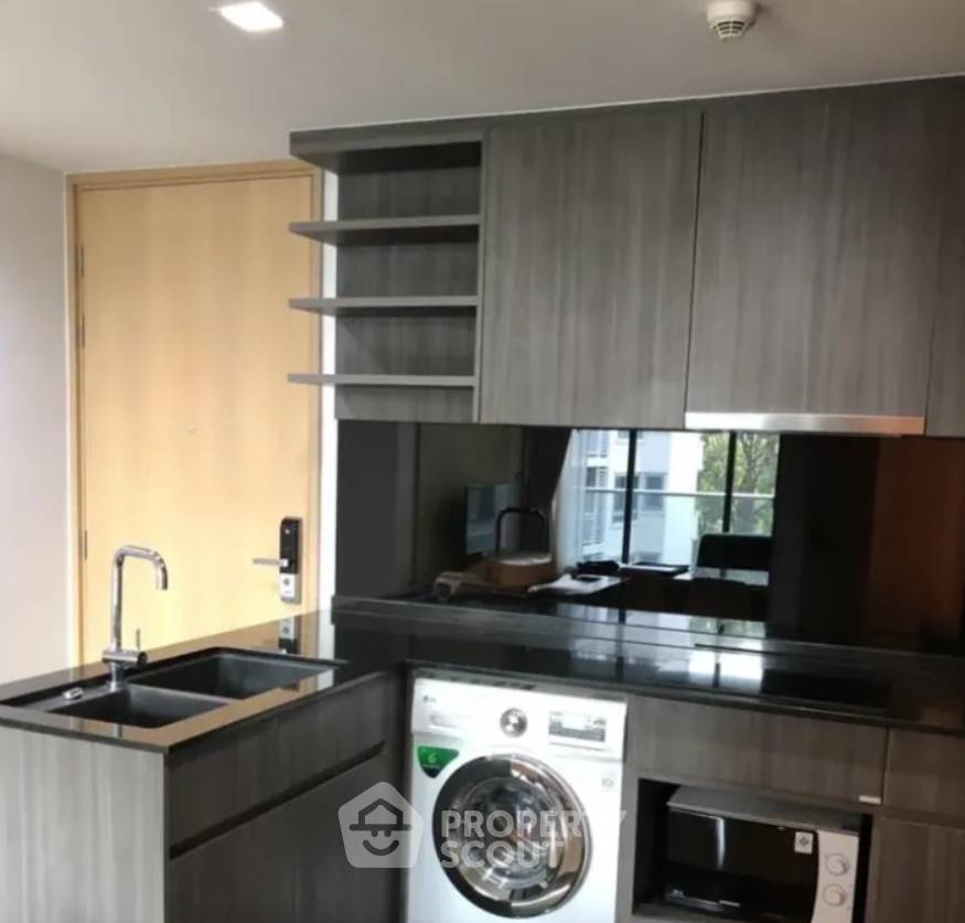 picture 2-BR Condo For Rent At Via 49 Near BTS Phrom Phong (ID 3284045) - 2/3