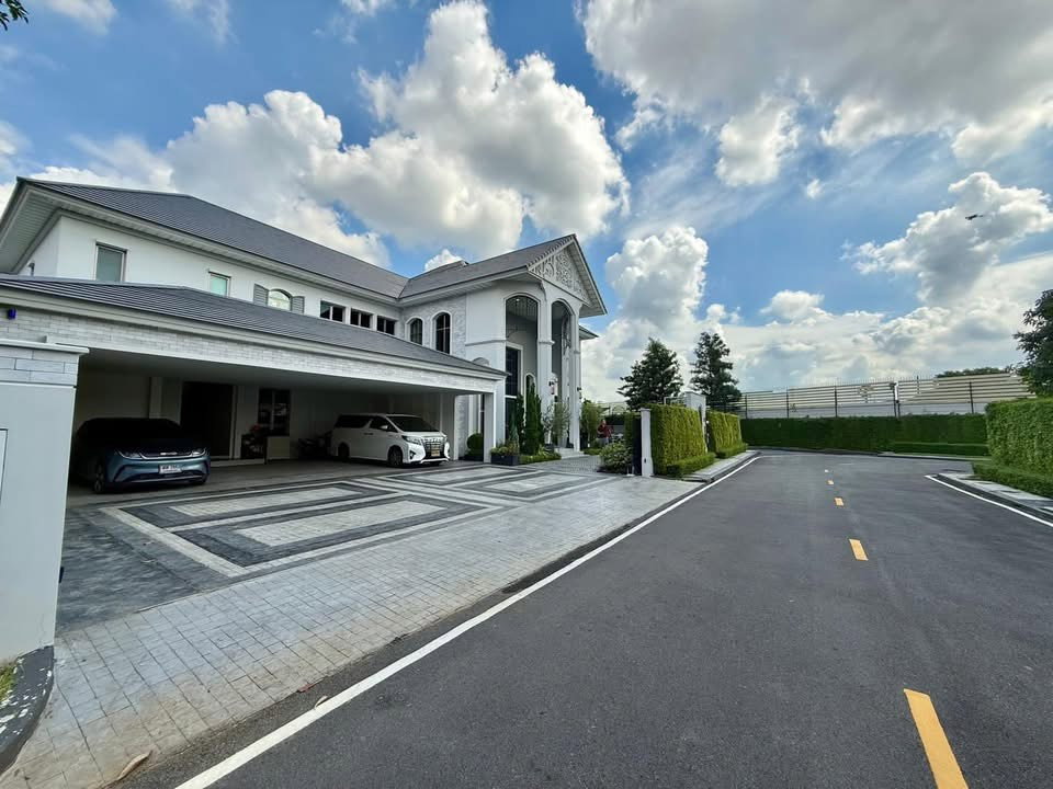 รูป ให้เช่าบ้านหรูระดับ Super Luxury - รูปที่ 5/30