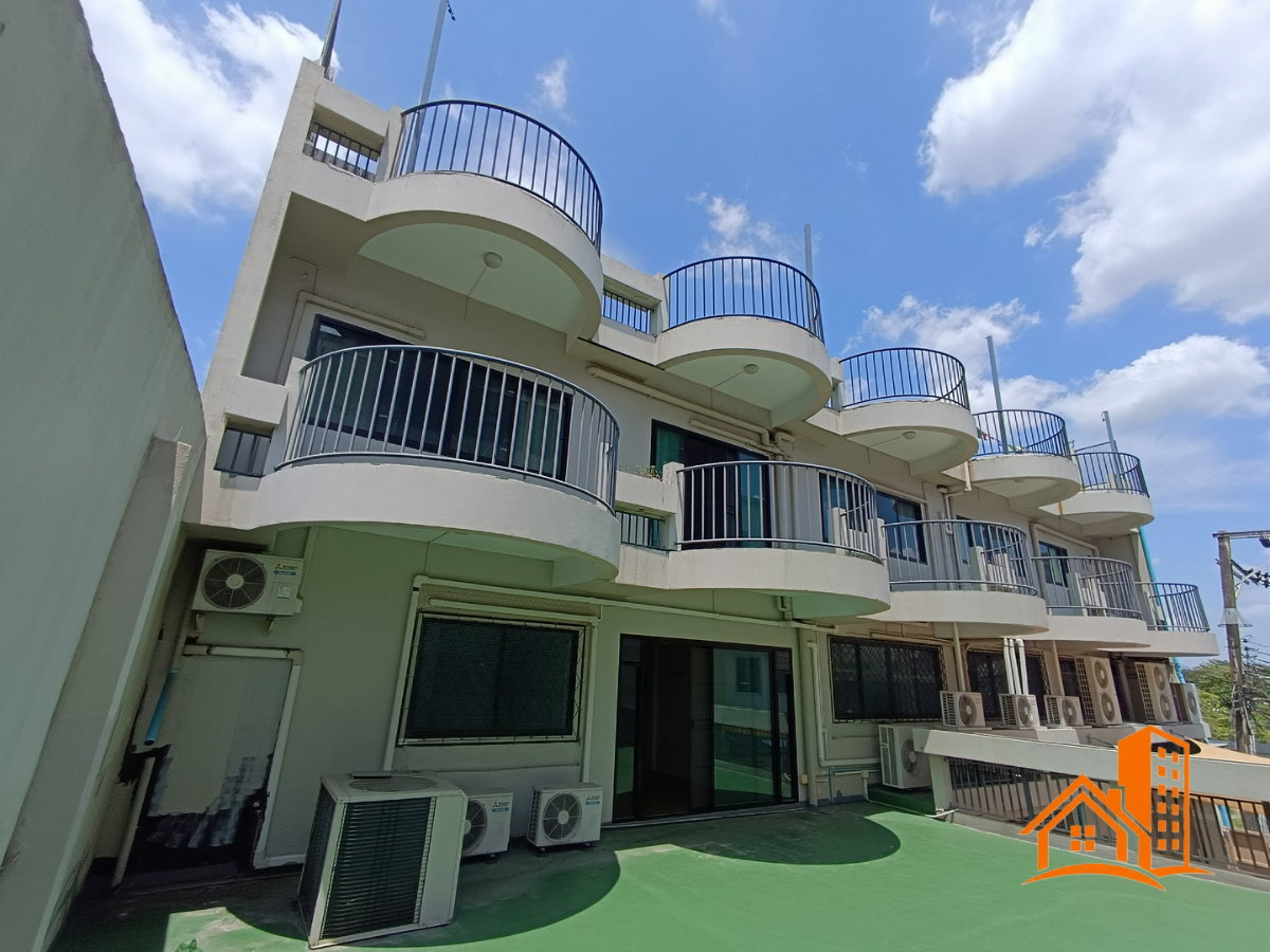 picture Mixed-use building (Office, Warehouse, and Residential Quarters) - 24/25