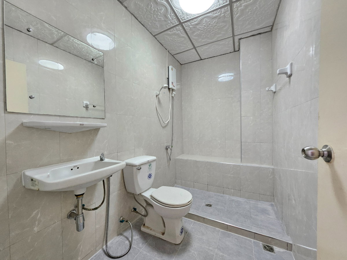 รูป ขาย ทาวน์โฮม หมู่บ้านสินทรัพย์นครการ์เด้น 19.80 ตร.ว. 4 ห้องนอน รีโนเวทใหม่ ราคา 2.1 ล้านบาท - รูปที่ 10/15