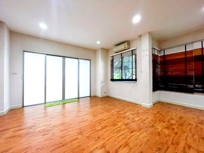 บ้านเดี่ยว ปทุมธานี : ขาย บ้านเดี่ยว 2 ชั้น หมู่บ้าน Life Bangkok Boulevard พระราม 2 หลังริม 57 ตรว
