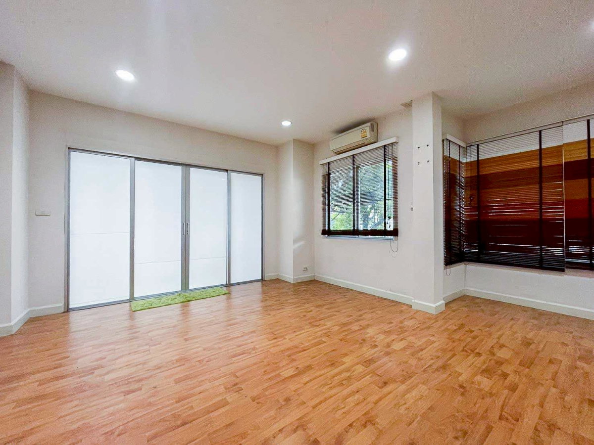 รูป ขาย บ้านเดี่ยว 2 ชั้น หมู่บ้าน Life Bangkok Boulevard พระราม 2 หลังริม 57 ตรว - รูปที่ 1/18
