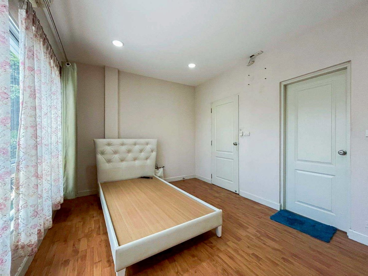 รูป ขาย บ้านเดี่ยว 2 ชั้น หมู่บ้าน Life Bangkok Boulevard พระราม 2 หลังริม 57 ตรว - รูปที่ 5/18