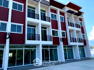 Townhouses for sale Chiang Mai : 2-BR Townhouse For Sale In Chang Phueak Chiang Mai (ID 992526)