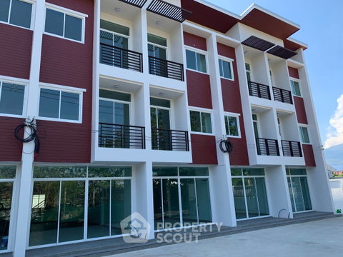 ขายทาวน์เฮ้าส์ 2 ห้องนอน ทำเลช้างเผือก เชียงใหม่ (ID 992526)