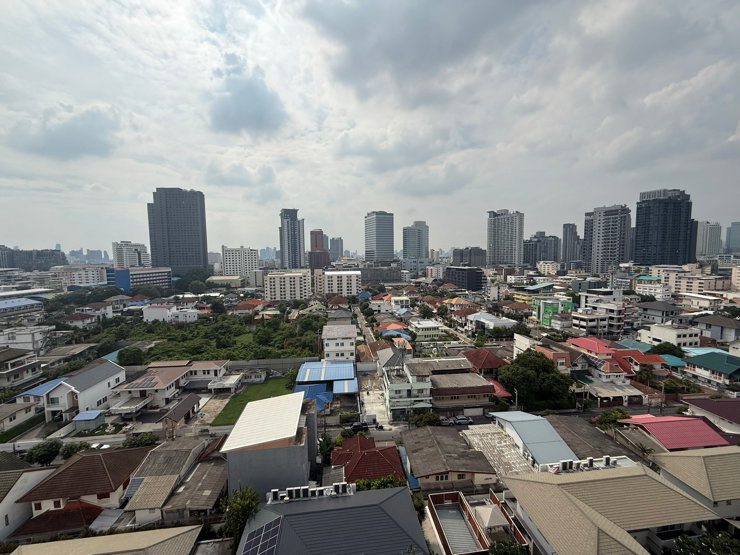 picture 🌈MRT Huai Khwang/Pracha Uthit 6 🏦Condo for rent next to MRT Huai Khwang, only 1.2 kilometers, 16 minutes walk 🎉 - 10/11