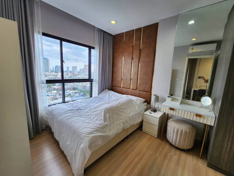Urbano Absolute Sathon - Taksin ห้องสวย ราคาดี สอบถามเพิ่มเติมได้ที่ Line @condorental