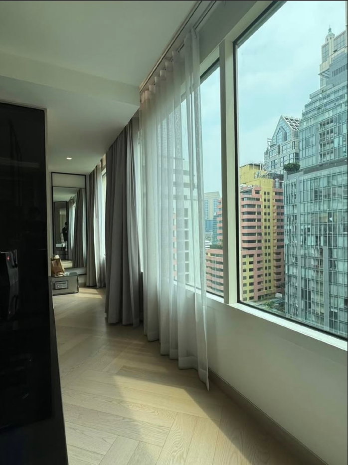รูป ให้เช่า คอนโดหรู The Royal Saladaeng, 210 ตรม, ชั้น 11 * FULLY FURNISHED* อนุญาตสัตว์เลี้ยง - รูปที่ 19/25