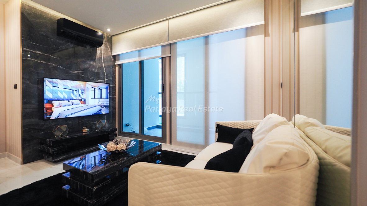 picture 🛏️ 2 Bed - 🛁 1 Bath - 🏙️ Sea View - 🇹🇭 THAI name - 🏢 Grand Solaire Pattaya - Ref: GRANDS23 - 14/15