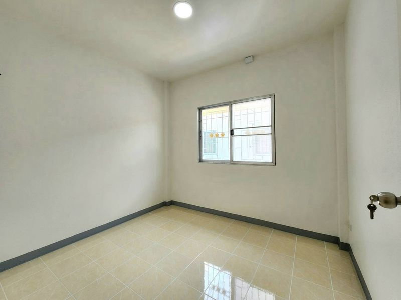 รูป ขายทาวน์โฮมรีโนเวทใหม่ ม.อิสเทิร์นแลนด์3 ศรีราชา - รูปที่ 14/20