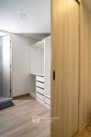 picture 2-BR Condo at Siamese Gioia near MRT Phetchaburi (ID 3326162) - 4/8