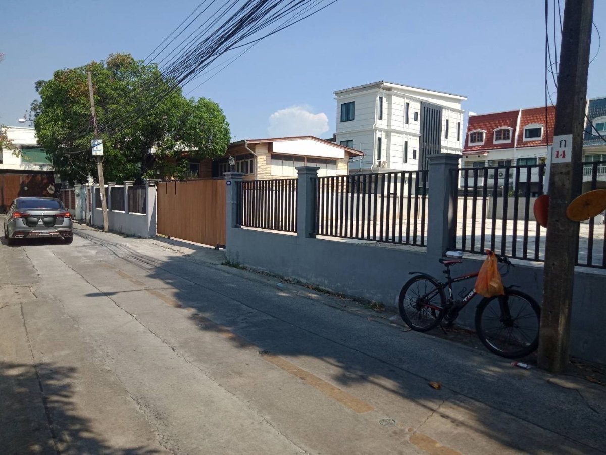 รูป ขาย ที่ดิน เอกมัย สุขุมวิท 65 ซอยชัยพฤกษ์ ขนาด 209 ตร.ว. ใกล้ BTS เอกมัย และ BTS พระโขนง ราคา 82,555,000 บาท - รูปที่ 7/7