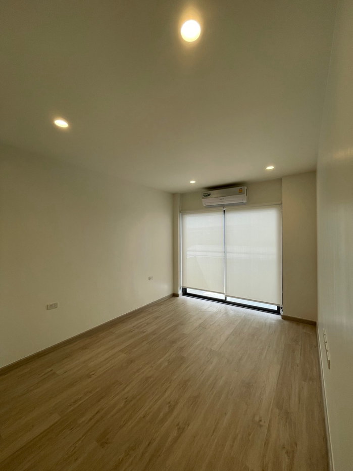 รูป ให้เช่า บ้าน โครงการ อาคิน วิภาวดี ARKIN Vibhavadi ขนาด 270 ตร.ม. 3 ห้องนอน 4 ห้องน้ำ หลังมุม ติดถนนวิภาวดี 95,000/เดือน - รูปที่ 27/29