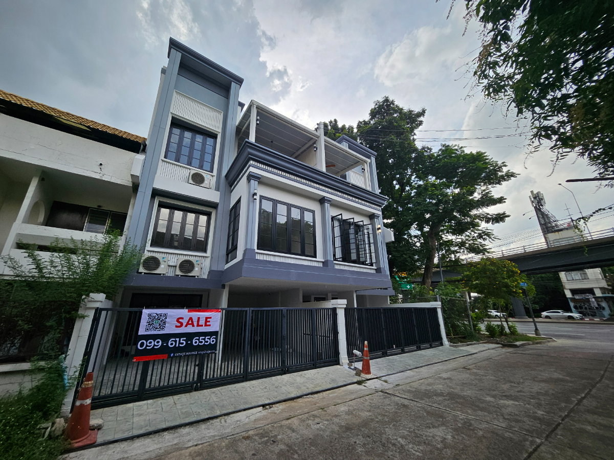 รูป ขาย ทาวน์เฮ้าส์ พัฒนาการ 12 ขนาด 23 ตร.วา พื้นที่ใช้สอย 215 ตร.ม. 4 ห้องนอน 3 ห้องน้ำ รีโนเวทใหม่ ใกล้ทองหล่อ 10,300,000 บาท - รูปที่ 2/20