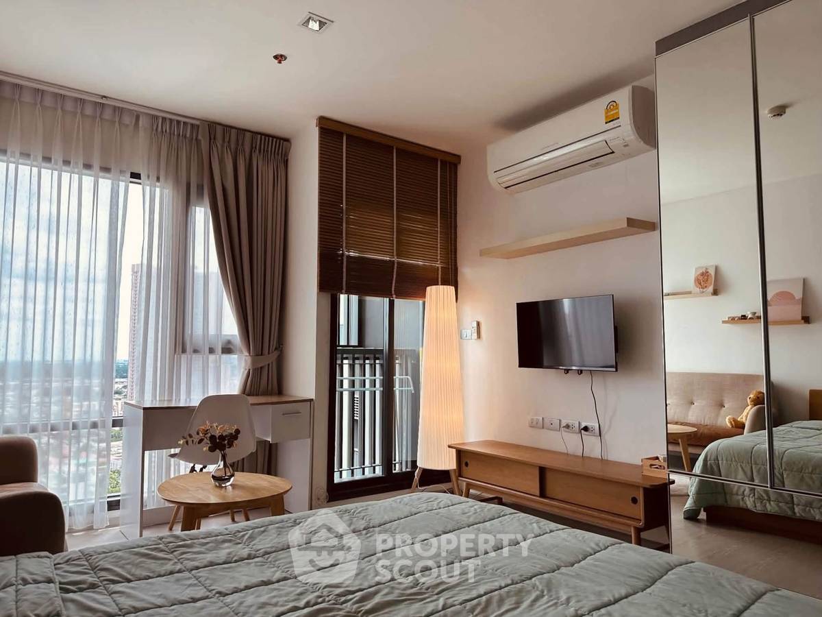 picture Studio Condo at Rhythm Sukhumvit 36-38 near BTS Thong Lor (ID 3323174) - 1/8