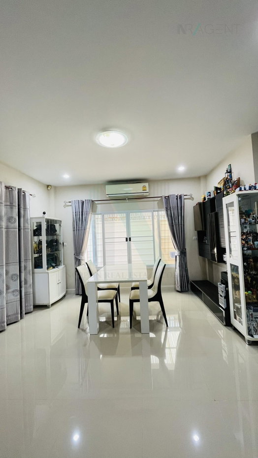 รูป ขายบ้านเดี่ยว โครงการ เลอ นีโอ ทู วงแหวน-ศรีนครินทร์ 2 ชั้น 4 ห้องนอน 3 ห้องน้ำ - รูปที่ 4/8
