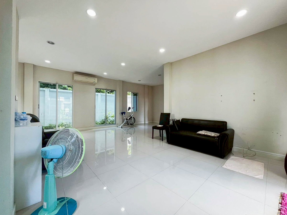 รูป ขาย บ้านเดี่ยว 2 ชั้น หมู่บ้าน Life Bangkok Boulevard พระราม 2 หลังริม 57 ตรว - รูปที่ 11/18