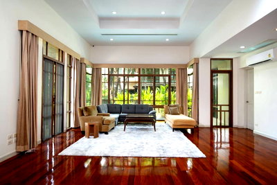 เช่าบ้านเดี่ยว BTS พระโขนง : ให้เช่าบ้านหรู Super Luxury House หมู่บ้านแสนสิริ สุขุมวิท 67-110 ตรว. 490 ตรม. หลังมุม*ทำเลดีสุดในหมู่บ้าน