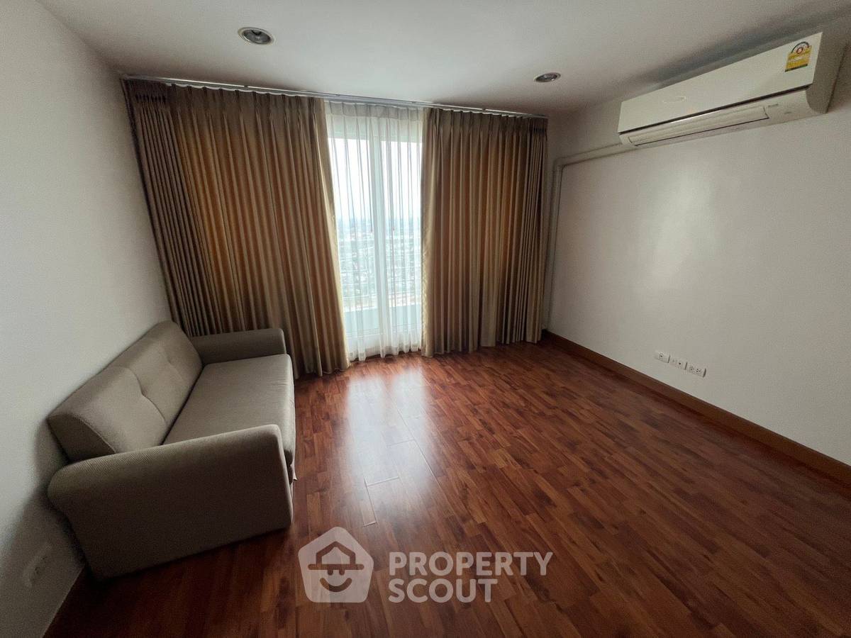 picture 35th-Floor 2-BR Condo At Bangkok Horizon Ramkhamhaeng (ID 2477132) - 6/12