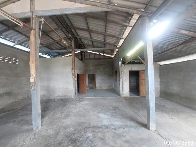 picture HOME 42 Sq.w. Sam Chuk Suphanburi for 417,000 - 6/31