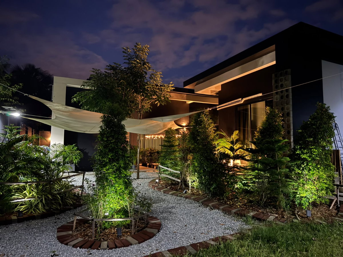 รูป ขายบ้านเดี่ยวพร้อมที่ดินและสวนร่มรื่น บรรยากาศเงียบสงบ น่าอยู่ - รูปที่ 13/49