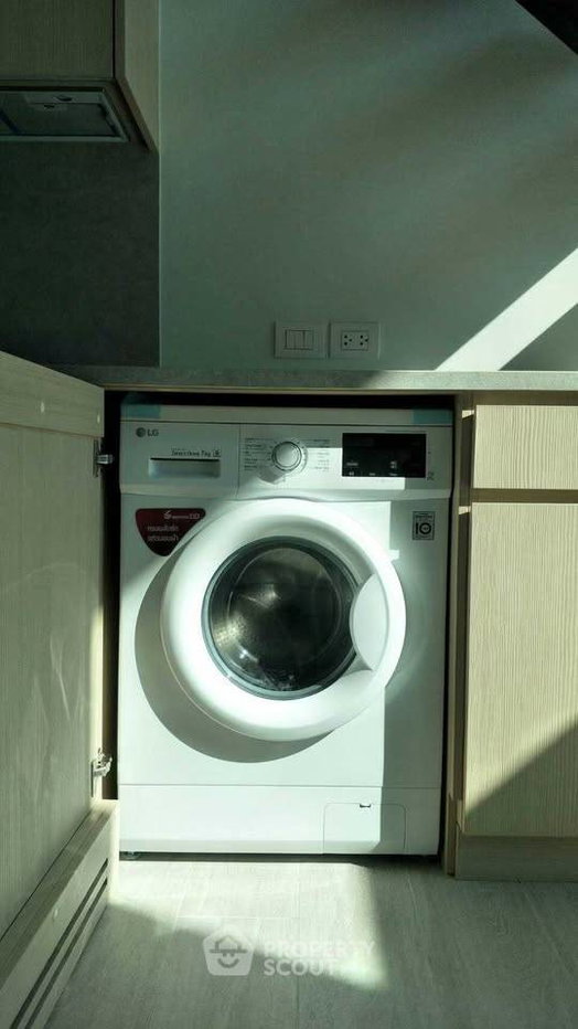 picture 1-BR Condo at The Lofts Silom near BTS Surasak (ID 3328782) - 14/18