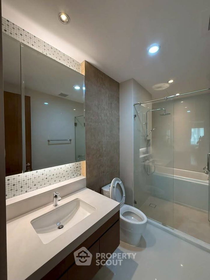 picture 1-BR 74 Sqm Bright Sukhumvit 24 Condominium Near BTS Phrom Phong (ID 3328766) - 9/9