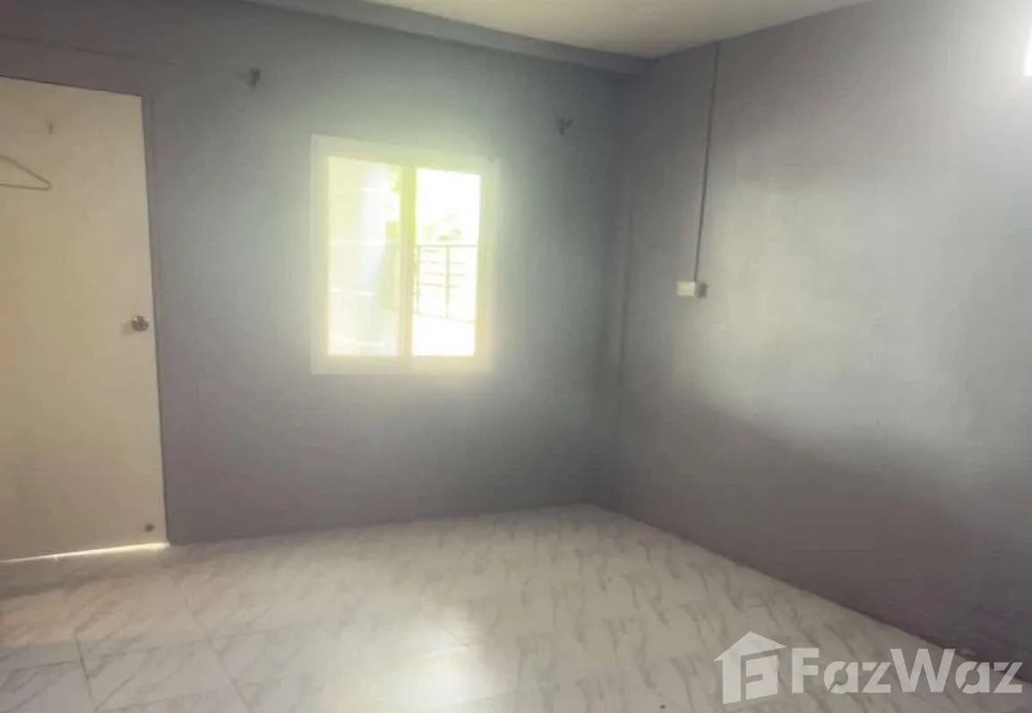 picture Stunning 5-Bedroom Family Home 6798333 - 13/16
