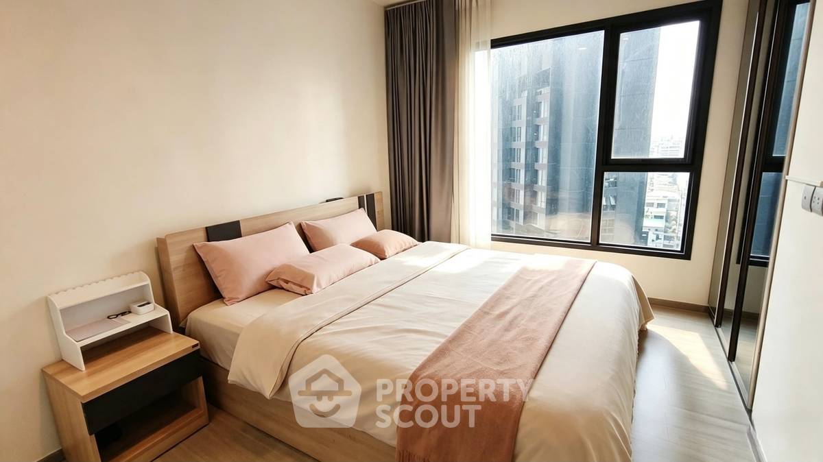 picture 16th-Floor 1-BR At Life Asoke - Rama 9, 300m To MRT Phra Ram 9 (ID 3327169) - 2/5
