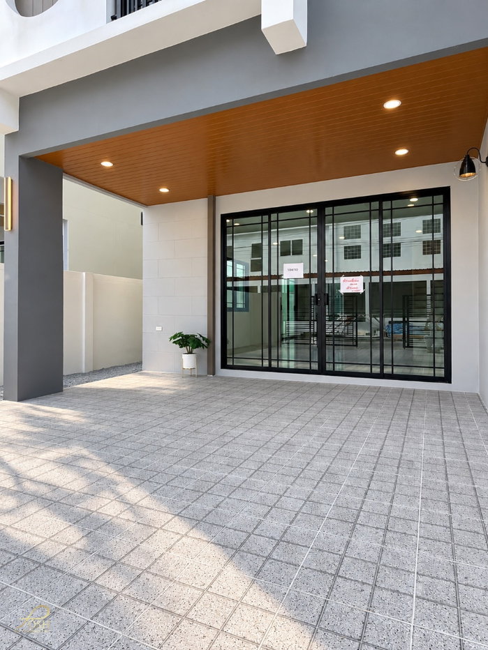รูป บ้านแฝด2ชั้นสร้างใหม่4ห้องนอน บนทำเลถนนขวาง–วิชิต ตั้งอยู่ภายในโครงการ จอมทอง–มณีคราม ฟังก์ชั่นที่หาได้ยากในโซนเมือง - รูปที่ 7/21