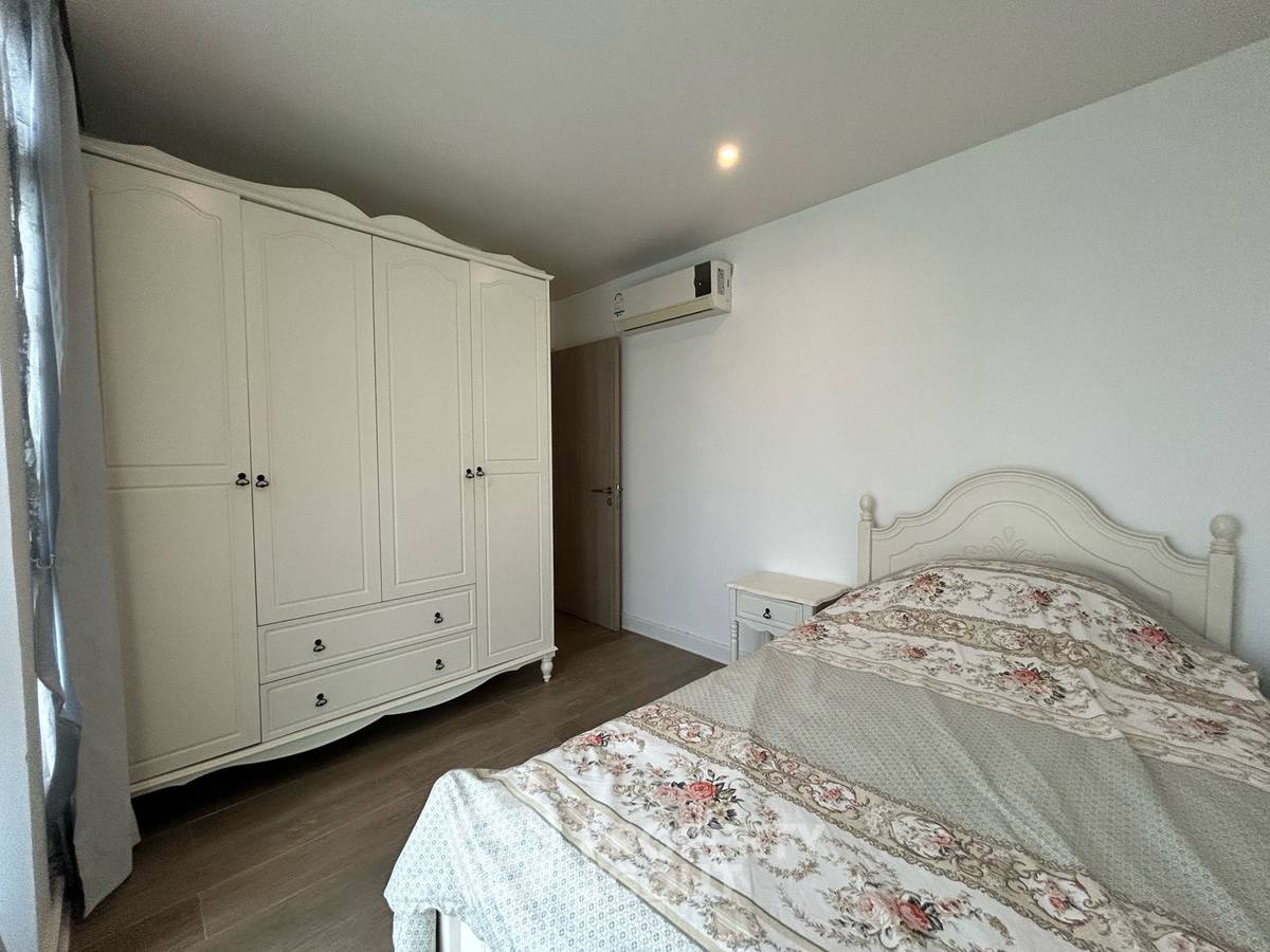 picture 2-BR 106 Sqm Condo At Down Town 49 Near BTS Phrom Phong (ID 3319672) - 5/7