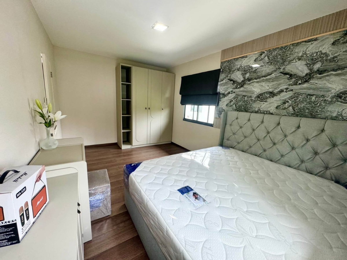 รูป 🏡✨ให้เช่าบ้านเดี่ยวหรู หมู่บ้านมัณฑนา บางนา กม.7 4 ห้องนอน 3 ห้องน้ำ บ้านเดี่ยวบรรยากาศเงียบสงบ เป็นส่วนตัว เหมาะสำหรับครอบครัวและชาวต่างชาติ - รูปที่ 9/13