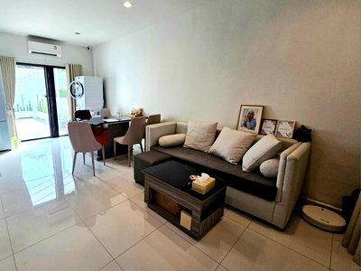 ทาวน์โฮม นิคมอัญธานี (เจมโมโปลิส) : ขายด่วนทาวน์โฮม Eigen Home 3 ชั้น 26 ตครว แต่งสวยพร้อมอยู่