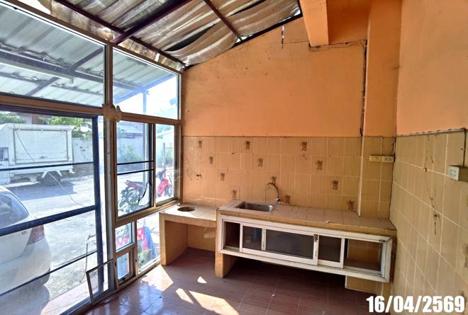 picture SHOP HOUSE 21.4 Sq.w. Phan Thong Chonburi for 2.3M - 9/39