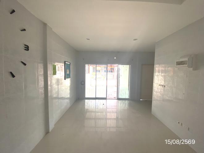 picture TOWN HOUSE 25.7 Sq.w. Phanat Nikhom Chonburi for 1.1M - 6/31