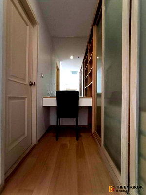 Condos for sale : Book quickly before the room is gone!! Noble Reflex near BTS Ari