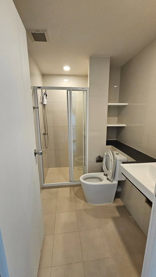 picture 🔥🔥 Beautiful unit, great location, price 13,980 Baht‼️ 🏡 For Rent: Phyll Phahol 34 - 6/10
