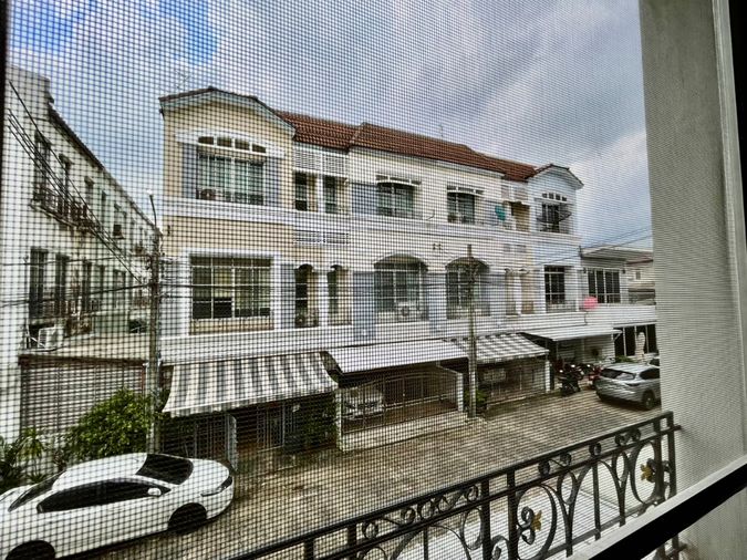 ขายทาวน์โฮม 4 ห้องนอน 200 ตร.ม. 20.6 ตร.ว. บ้านกลางเมือง ลาดพร้าว-โยธินพัฒนา