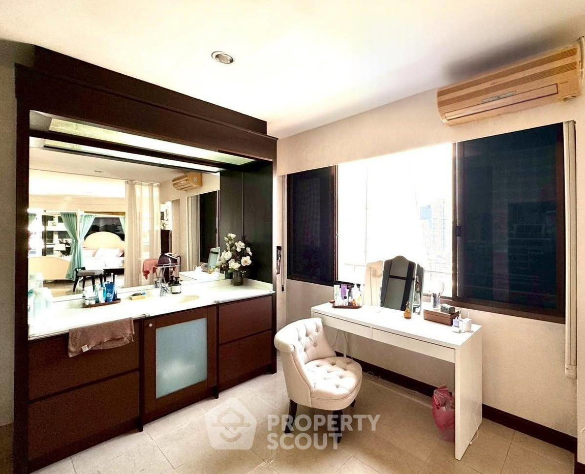 รูป คอนโด 3 ห้องนอน 491 ตร.ม. ชั้น 23 Supalai Place Sukhumvit 39 ใกล้ BTS พร้อมพงษ์ (ID 3018804) - รูปที่ 6/6