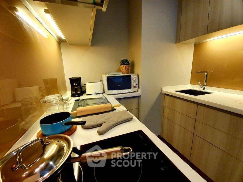 picture 2-BR Condo at The Lumpini 24 near BTS Phrom Phong (ID 3060719) - 4/4