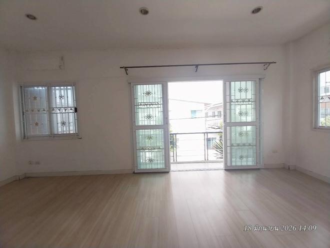 picture TOWN HOUSE 27.1 Sq.w. Saphan Sung Bangkok for 2.8M - 10/31